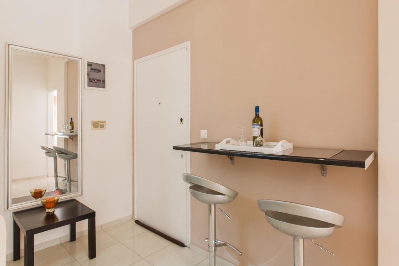 Central Apartment At Plaka 1 Bed For 2 Pers Atenas Exterior foto
